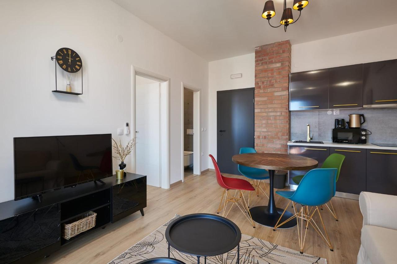 Apartments Maruna 察夫塔特 外观 照片